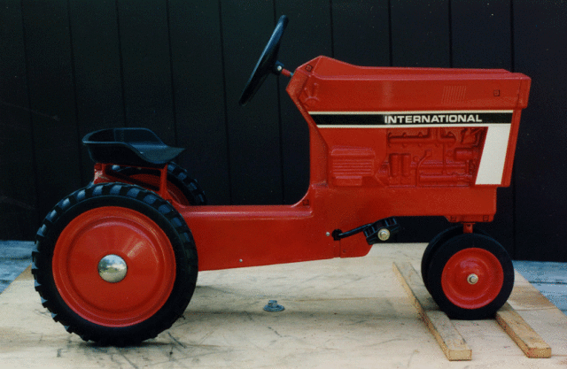 ertl ride on tractor