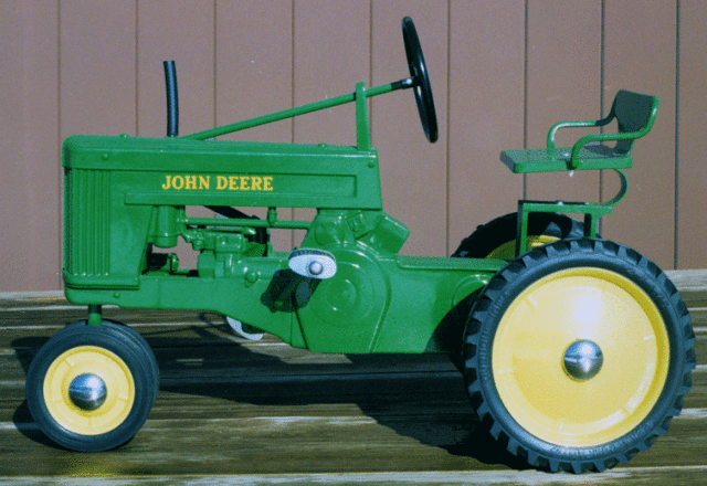 john deere small 60 pedal tractor