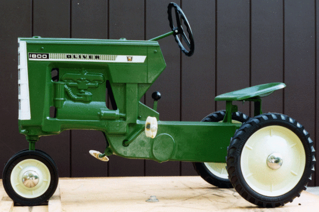 oliver pedal tractor